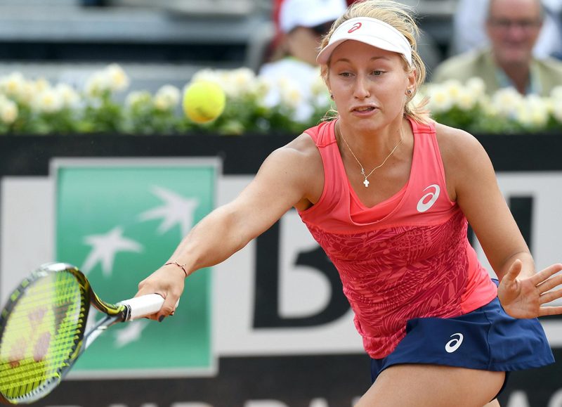 Gavrilova upsets defending champ Garcia in Strasbourg