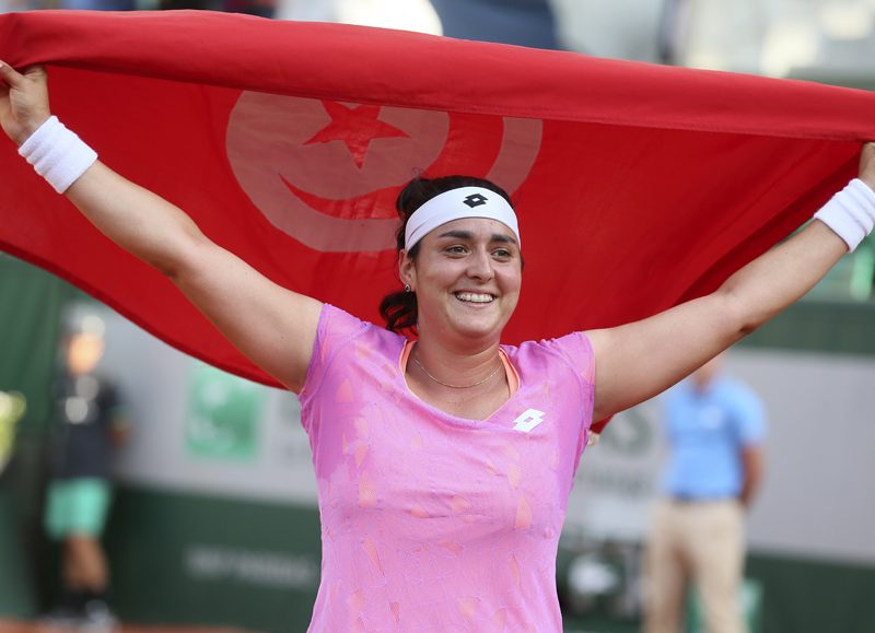 Defending champion Muguruza crashes out of French Open Defending champion Muguruza crashes out of French Open