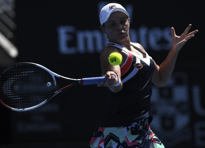 Kerber wins 9th in a row to clinch Sydney title